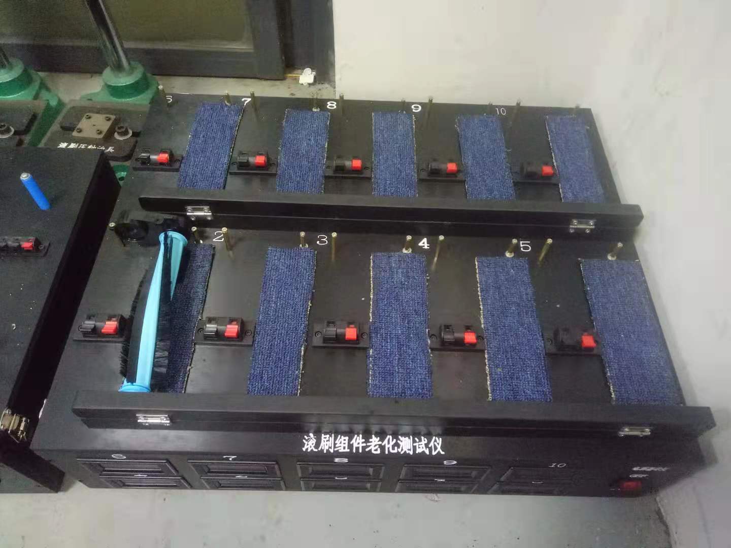 剪脚治具及工装夹具3